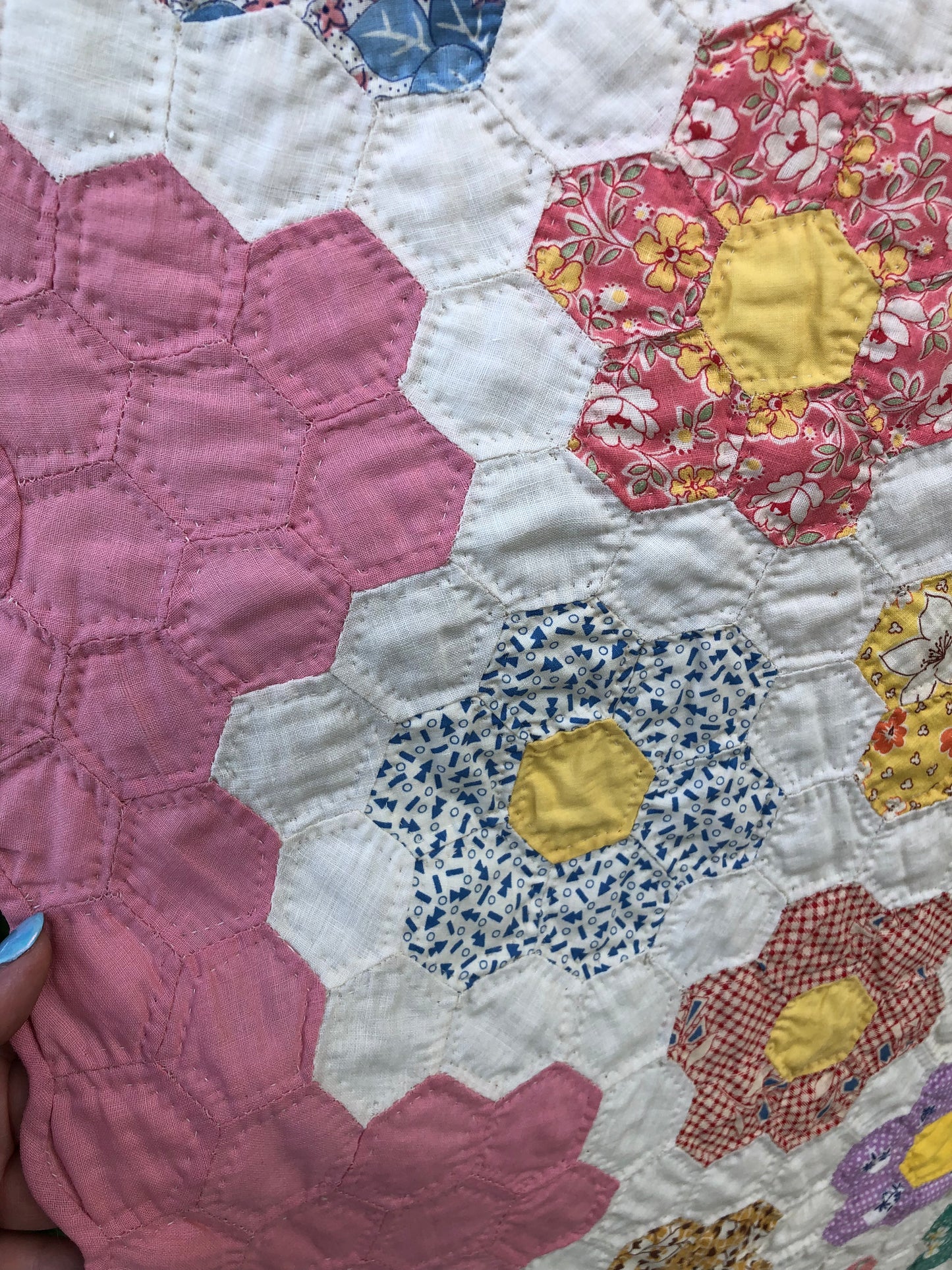 Vintage Grandmother’s Flower Garden Quilt