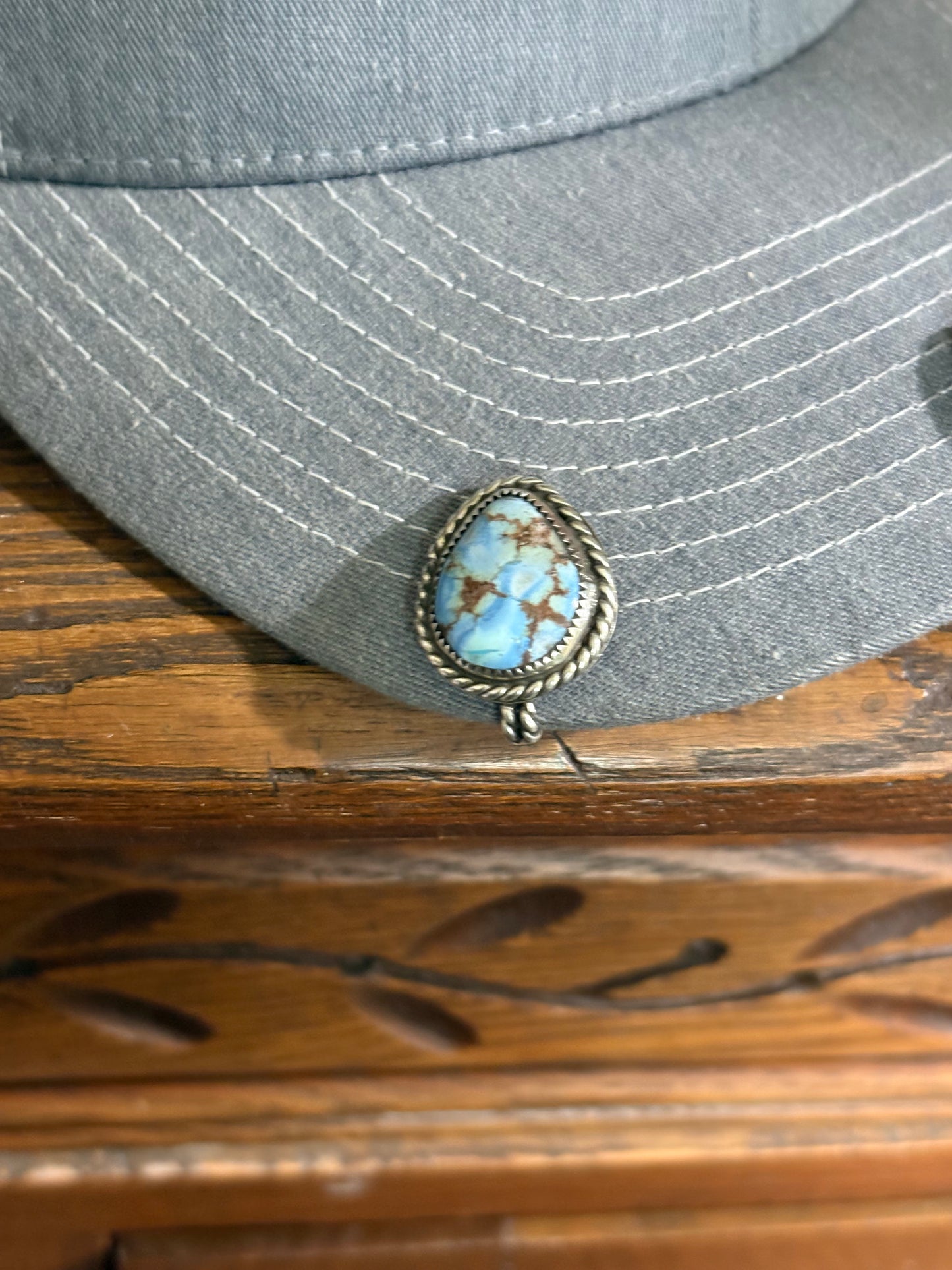 Golden hills hat clip