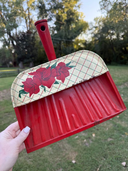 Vintage Red Dustpan